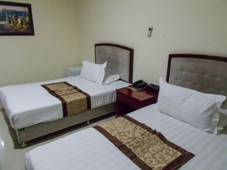 Hotel Four Pillars Lodge