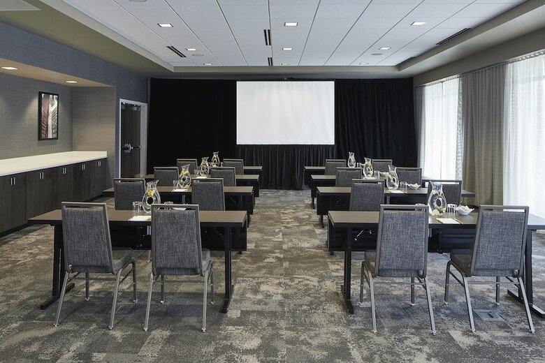 Hotel Courtyard By Marriott Minneapolis West