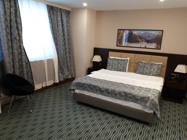 Ruma Port Hotel