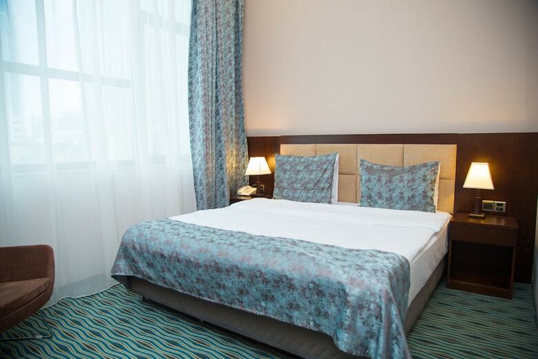 Ruma Port Hotel