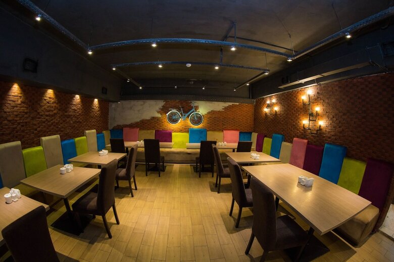 Ruma Port Hotel