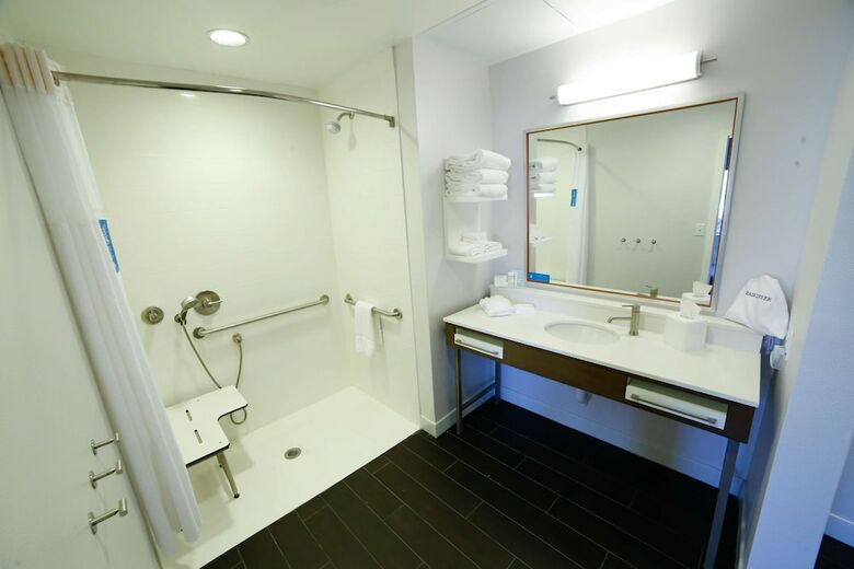 Hotel Hampton Inn & Suites Forest City