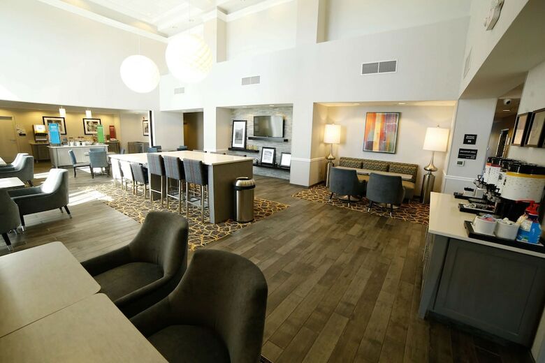 Hotel Hampton Inn & Suites Forest City