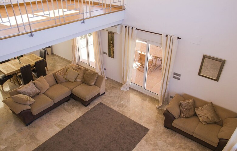 071 Villa Alqueries