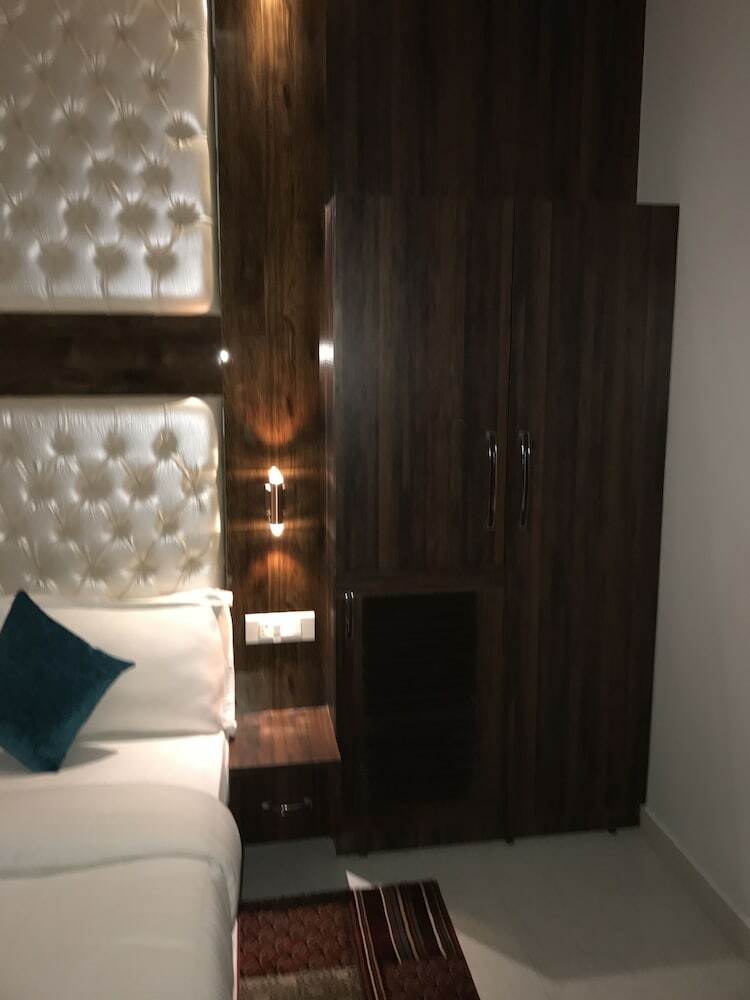 Hotel Mmk