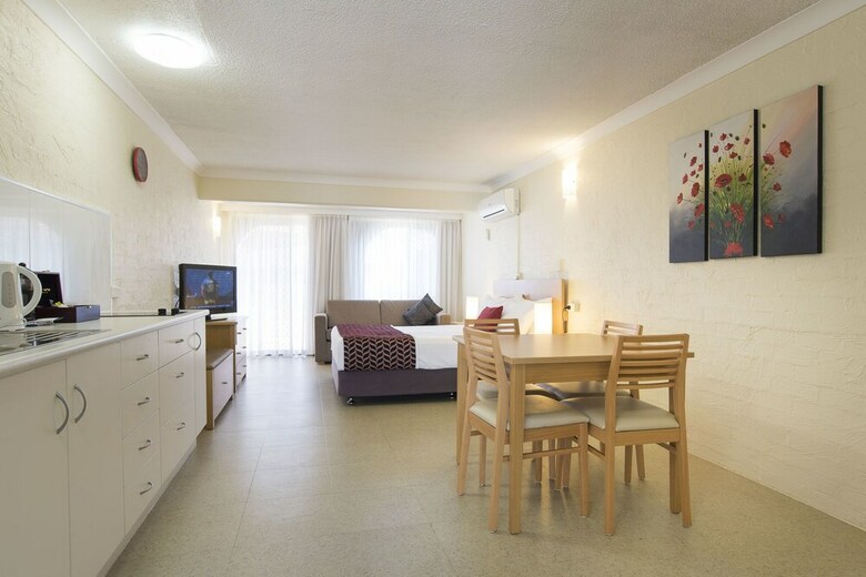 Apartamentos Don Pancho By The Beach