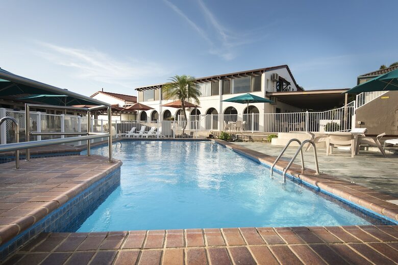 Apartamentos Don Pancho By The Beach