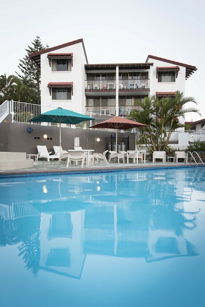 Apartamentos Don Pancho By The Beach
