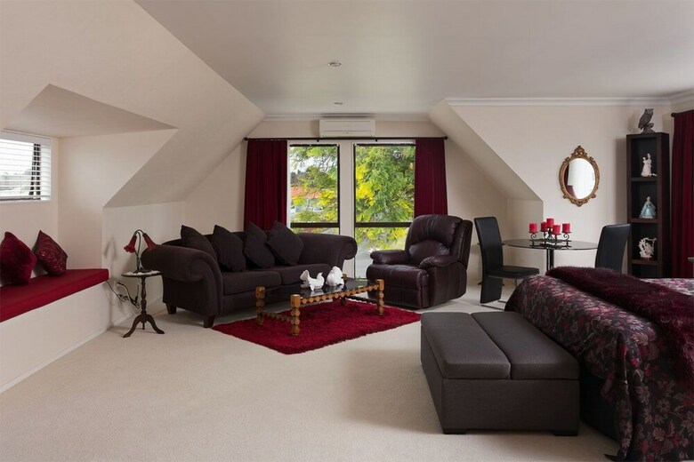 Regis Park B&B
