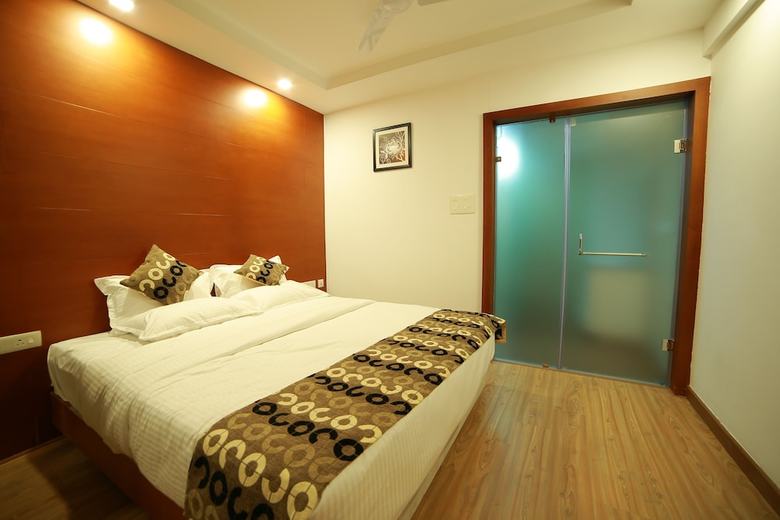 Hotel Nakshatra Emerald Inn