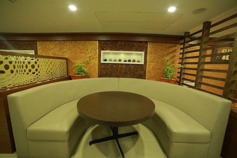Hotel Nakshatra Emerald Inn