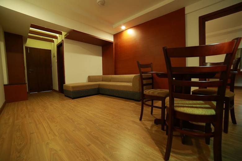 Hotel Nakshatra Emerald Inn