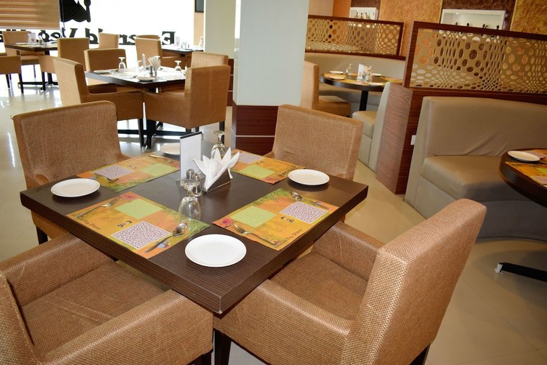 Hotel Nakshatra Emerald Inn