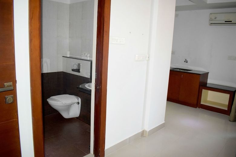 Hotel Nakshatra Emerald Inn