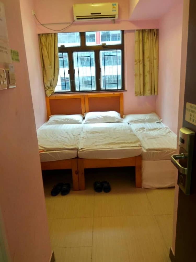 Hotel Artland Guest House