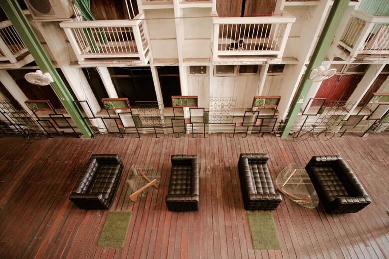 Hostal Art Hotel Sanamchai