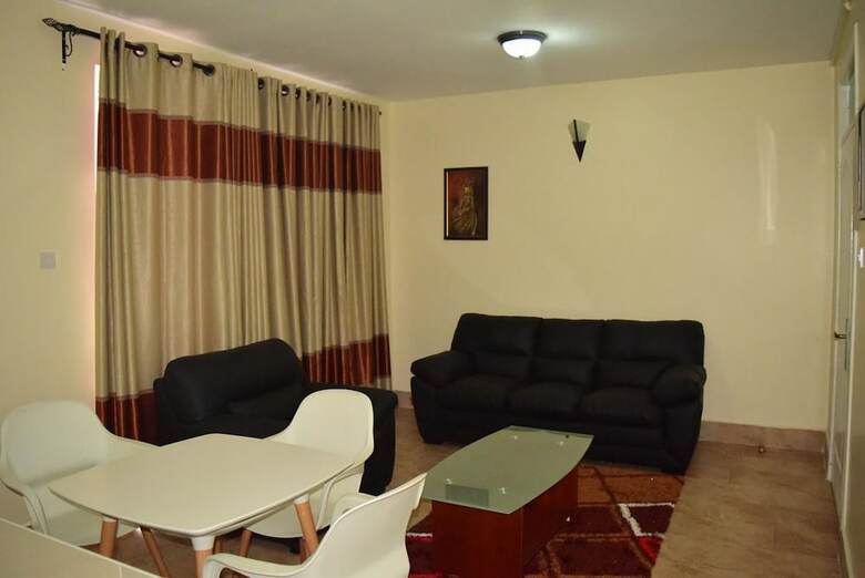 Apartamentos Latitude 1 Serviced Suites