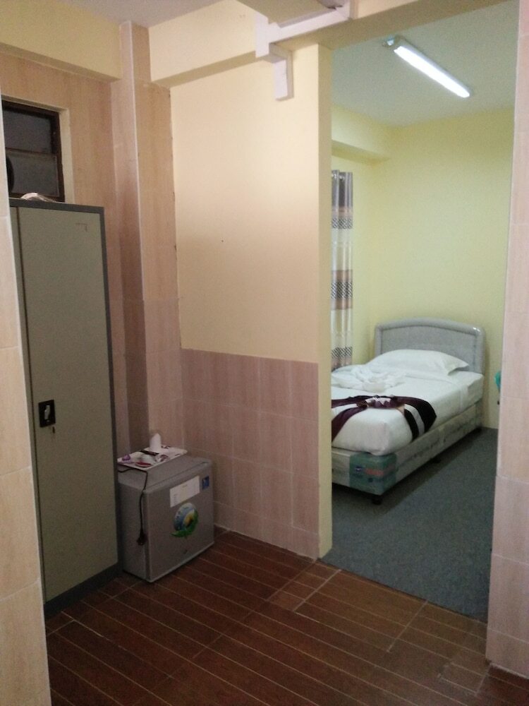 121 Hotel Yangon
