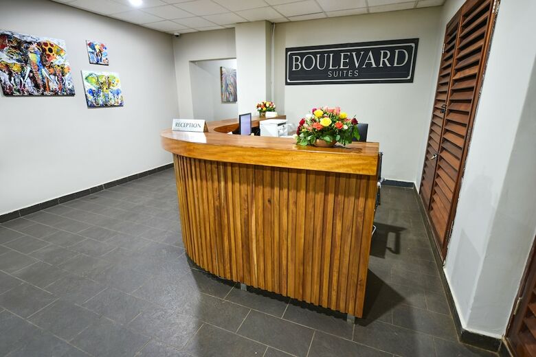 Aparthotel Boulevard Suites