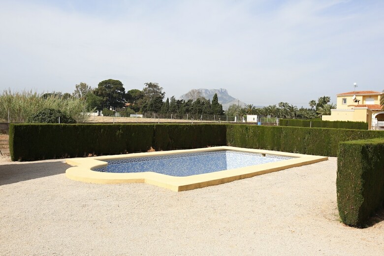 029 Villa Estany�