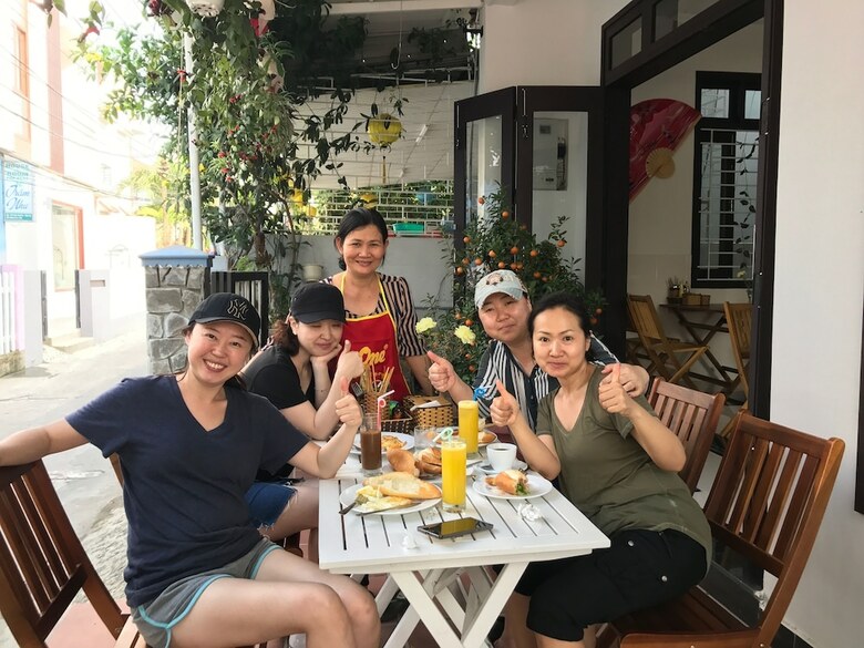 Hotel Quynh Chau Homestay