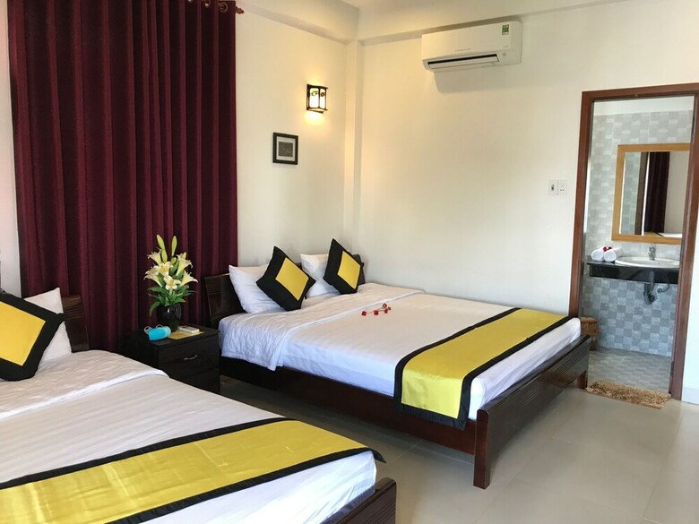 Hotel Quynh Chau Homestay