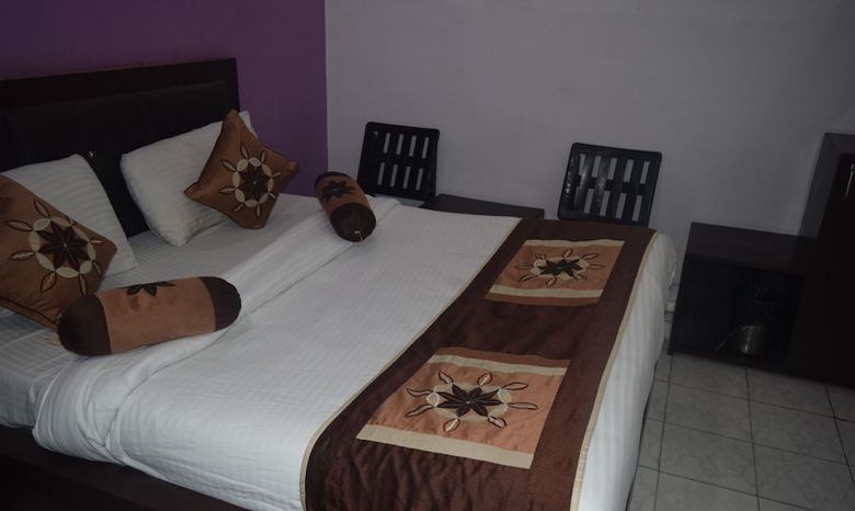 Bed & Breakfast Trishul Hotel