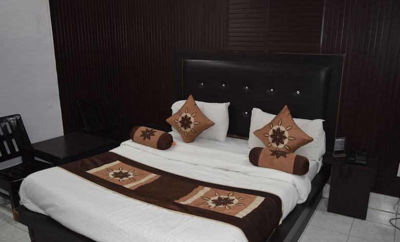 Bed & Breakfast Trishul Hotel