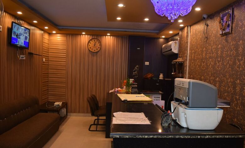 Bed & Breakfast Trishul Hotel