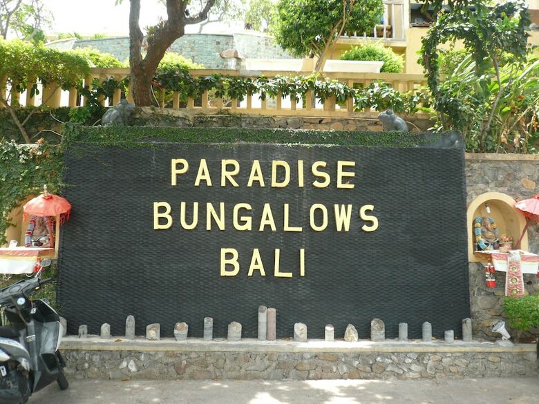 Bed & Breakfast Paradise Bungalows