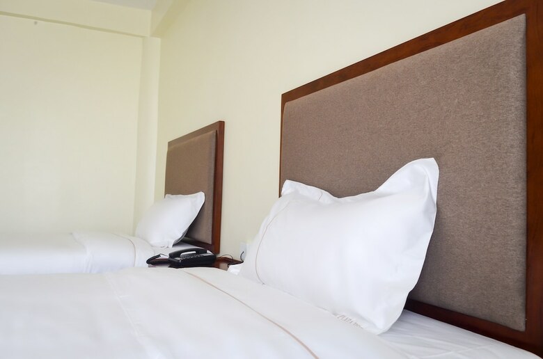 Igar Plaza Hotel