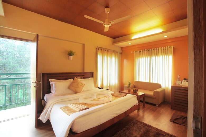 Hotel Grand Plaza Munnar