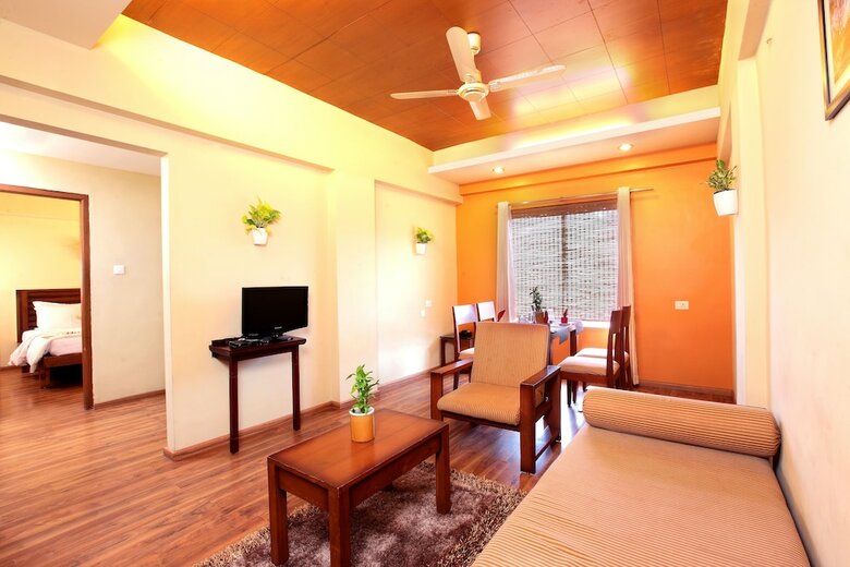 Hotel Grand Plaza Munnar