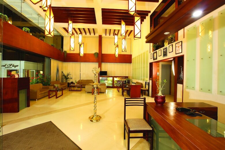 Hotel Grand Plaza Munnar