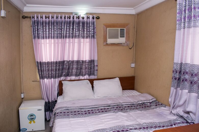 Hotel Maxton Suites Magodo