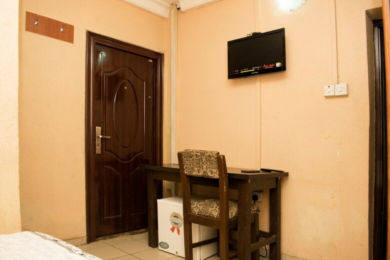 Hotel Maxton Suites Magodo