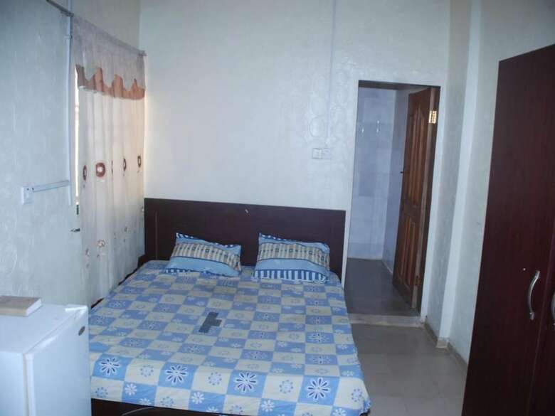 Hotel Oyins Holiday Inn Annex