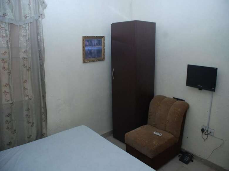 Hotel Oyins Holiday Inn Annex