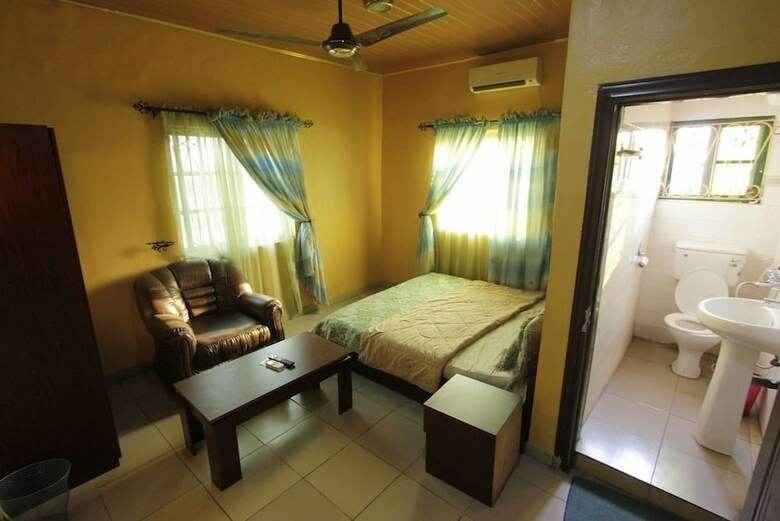 Hotel Oyins Holiday Inn