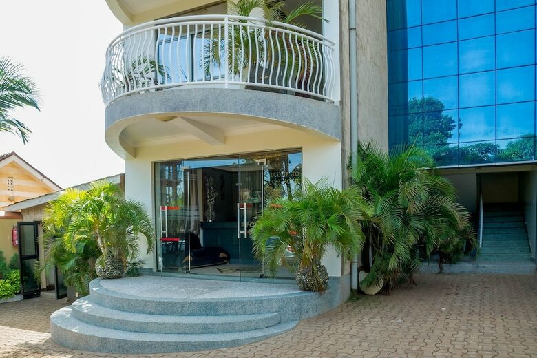 Alcom Hotel