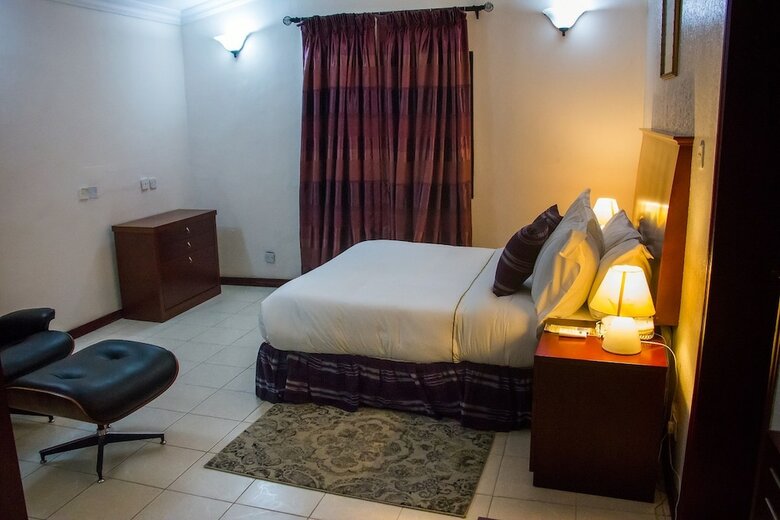 The Palmview Manor Hotel