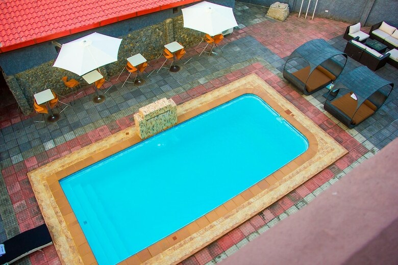 The Palmview Manor Hotel