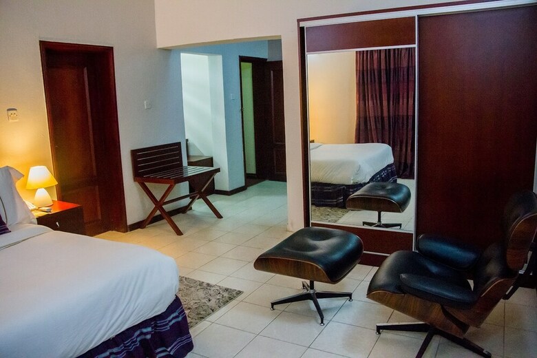 The Palmview Manor Hotel