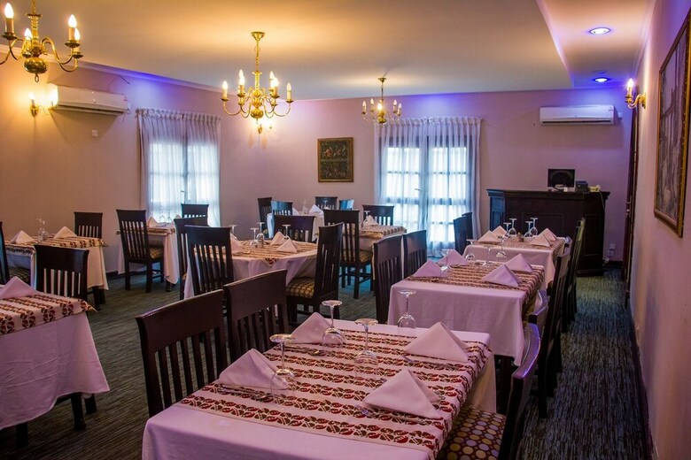 The Palmview Manor Hotel