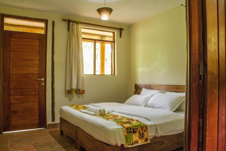 Posada Ichumbi Gorilla Lodge