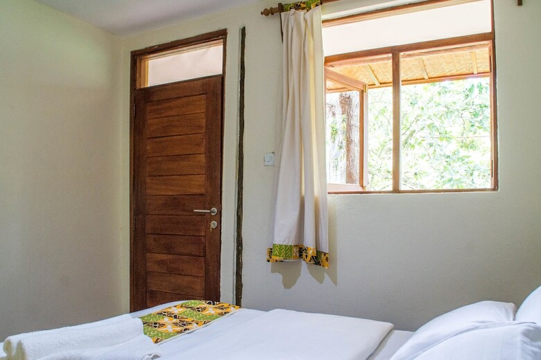Posada Ichumbi Gorilla Lodge