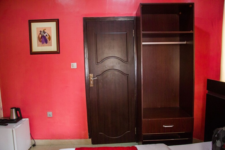 Hotel Bravehearts Courts