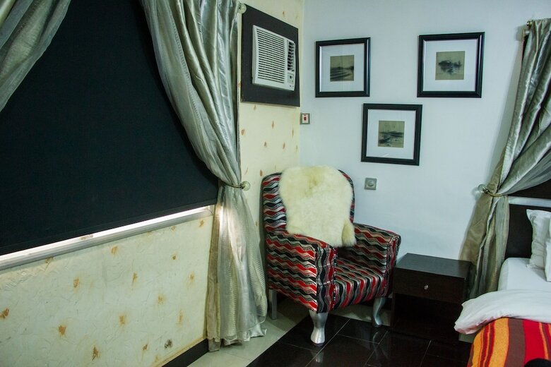 Hotel Bravehearts Courts