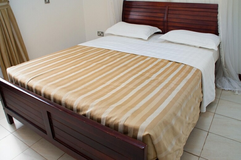 Sheron Hotel