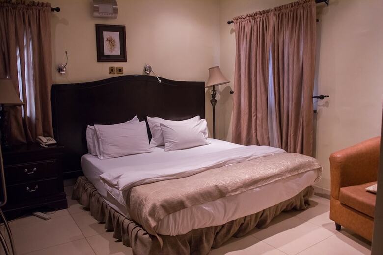 Hotel Tivoli Residence & Bar